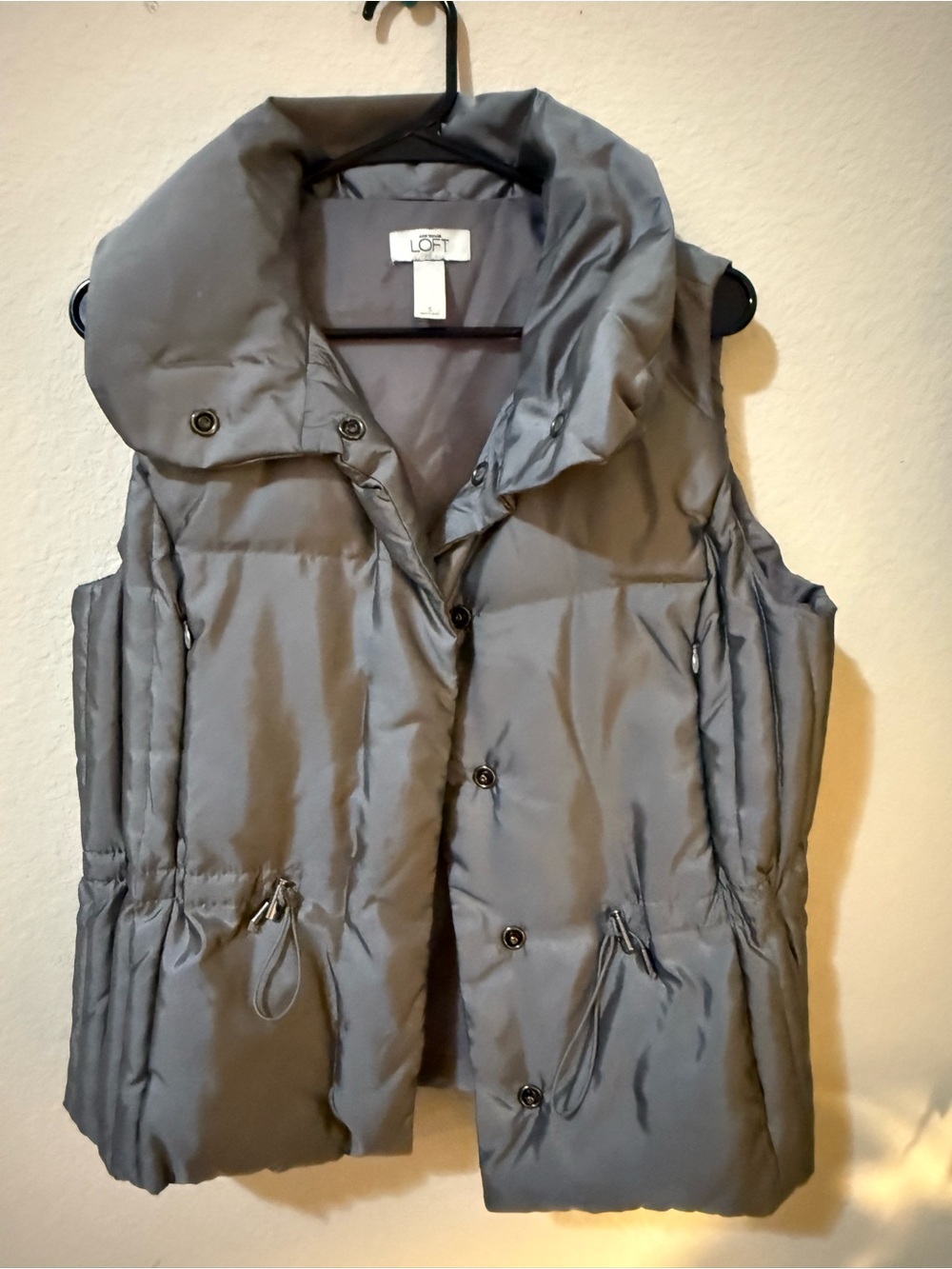LOFT Quilted Puffer Vest in Gray with Stand Collar